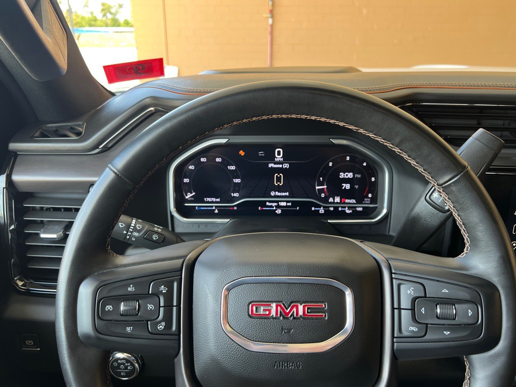 2024 GMC Sierra Image 17
