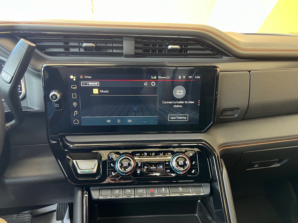 2024 GMC Sierra Image 18