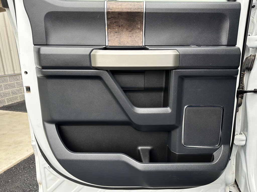 2022 Ford F-350 Image 11