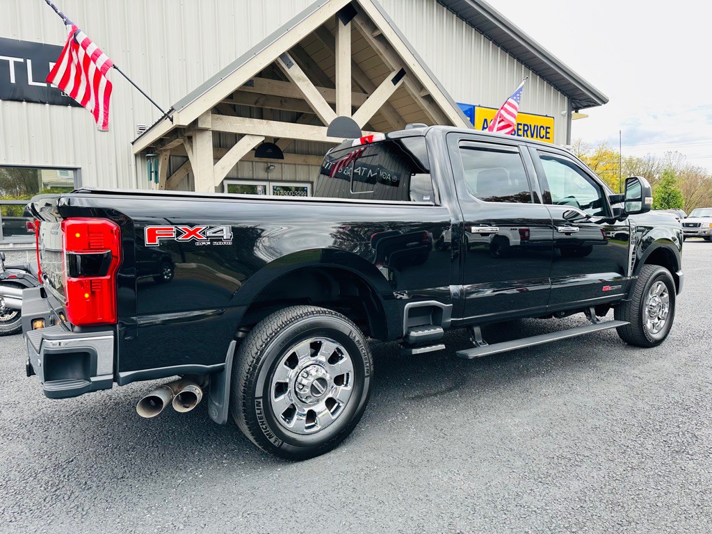 2023 Ford F-350 Image 7