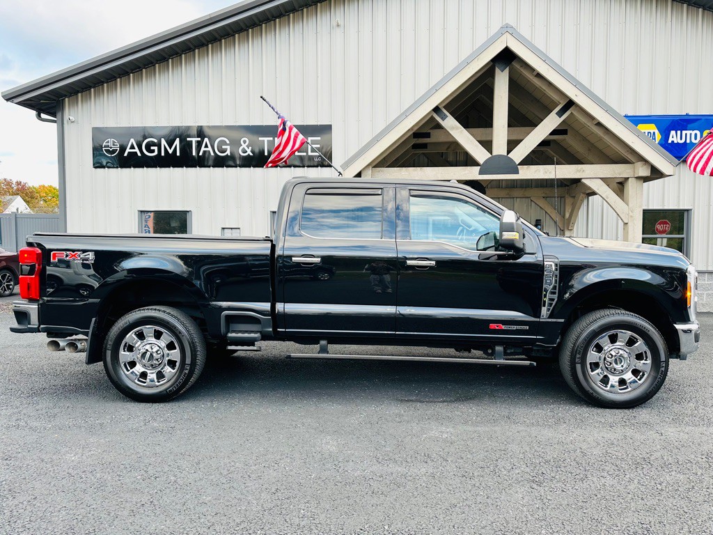 2023 Ford F-350 Image 8