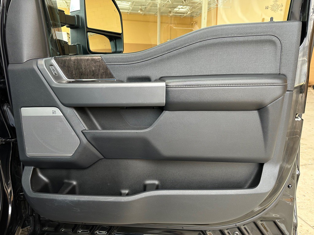 2023 Ford F-350 Image 20