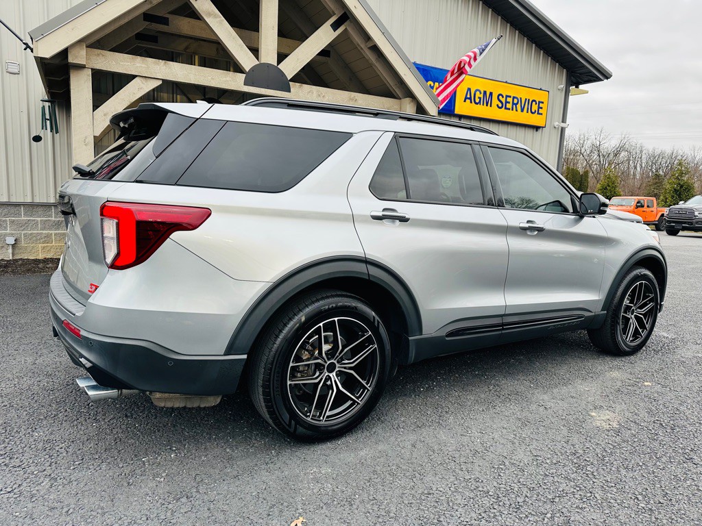 2020 Ford Explorer Image 3