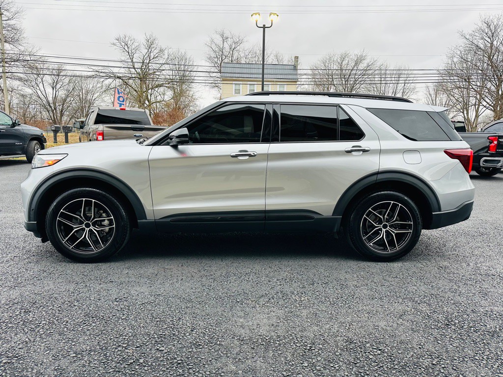 2020 Ford Explorer Image 6