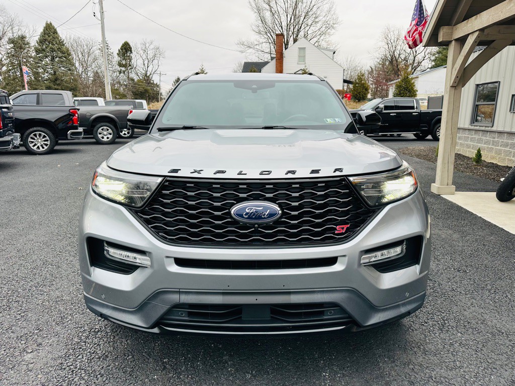 2020 Ford Explorer Image 8