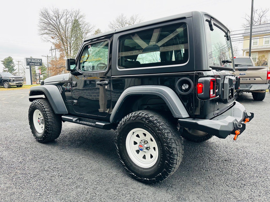 2023 Jeep Wrangler Image 5