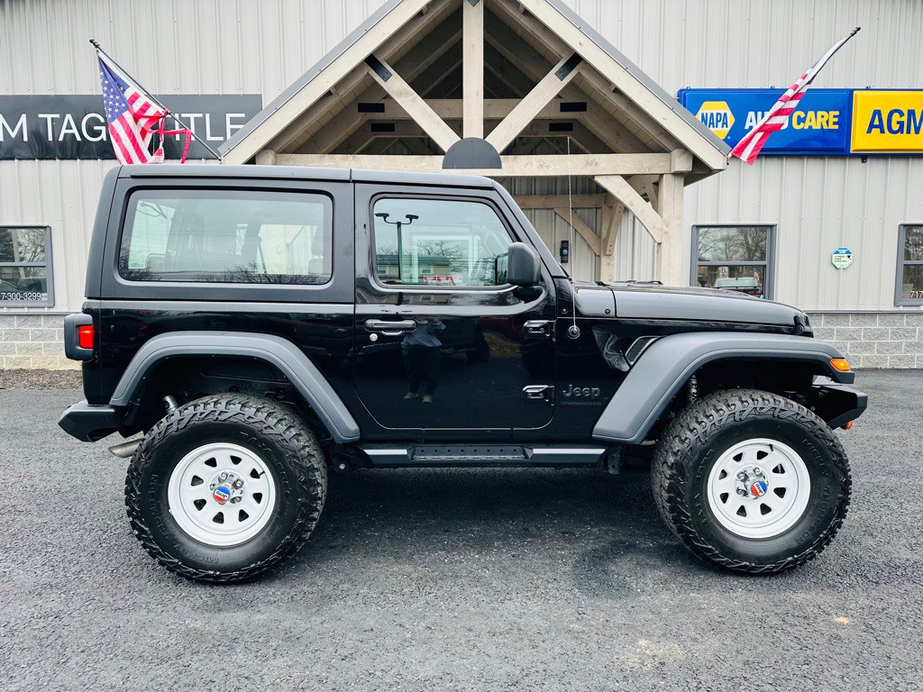 2023 Jeep Wrangler Image 8