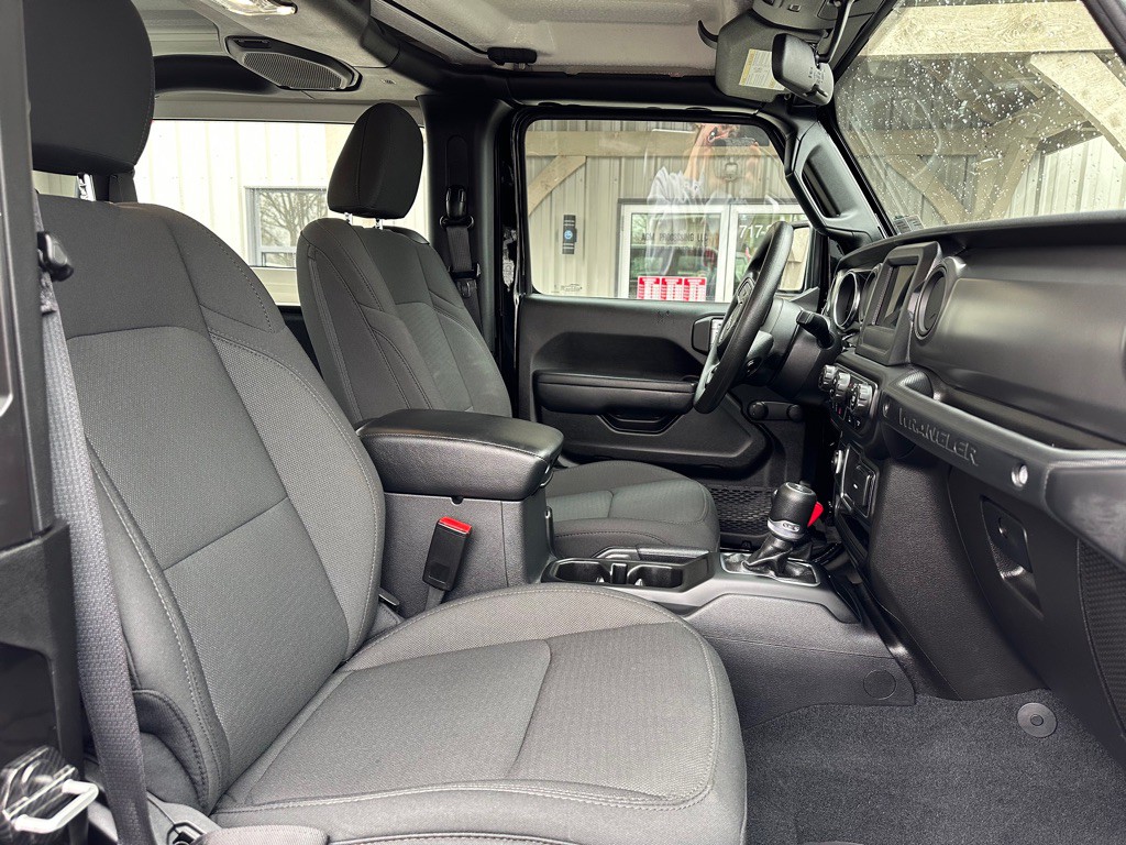 2023 Jeep Wrangler Image 12