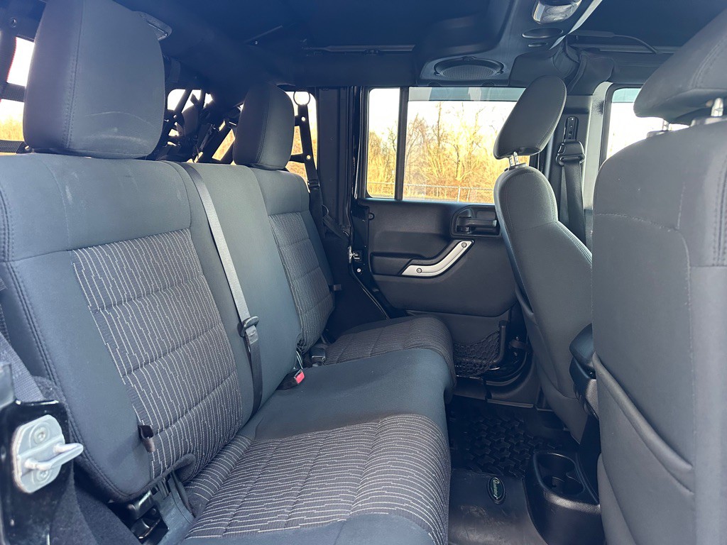 2012 Jeep Wrangler Unlimited Image 14