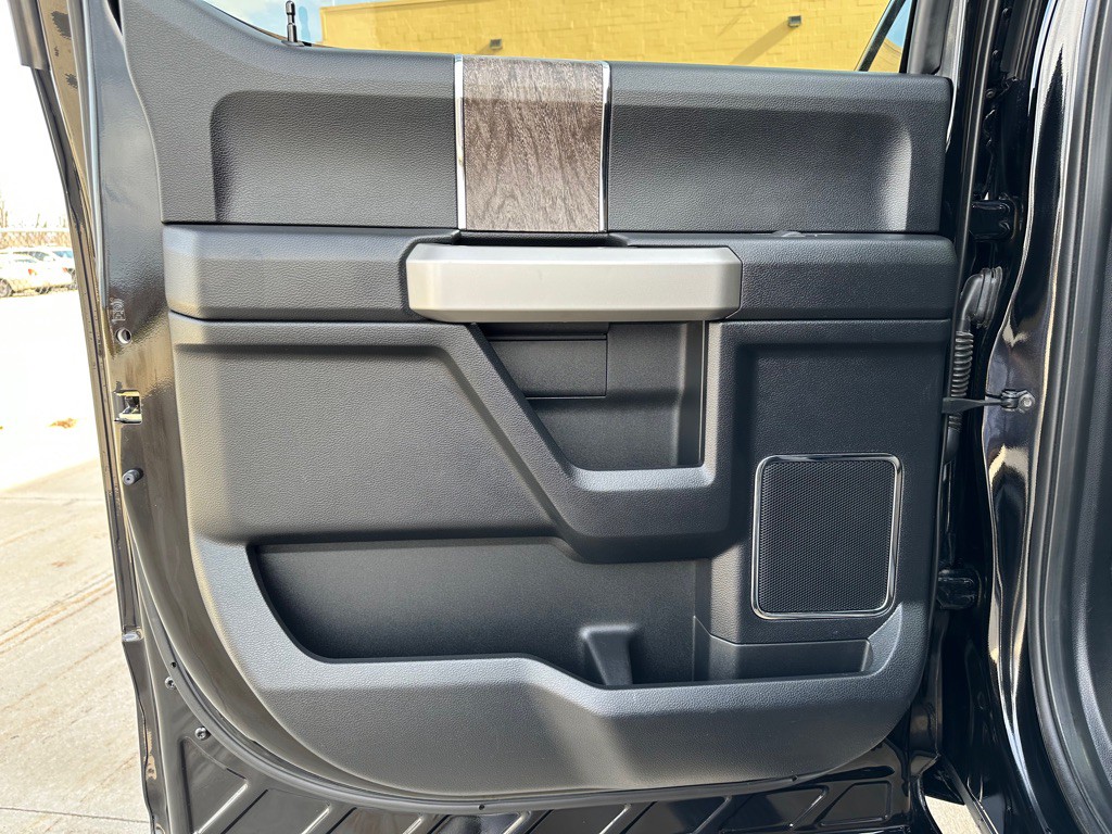 2017 Ford F-350 Image 12