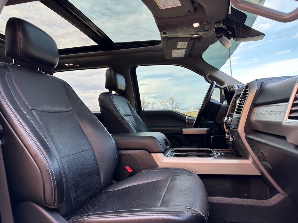 2017 Ford F-350 Image 17