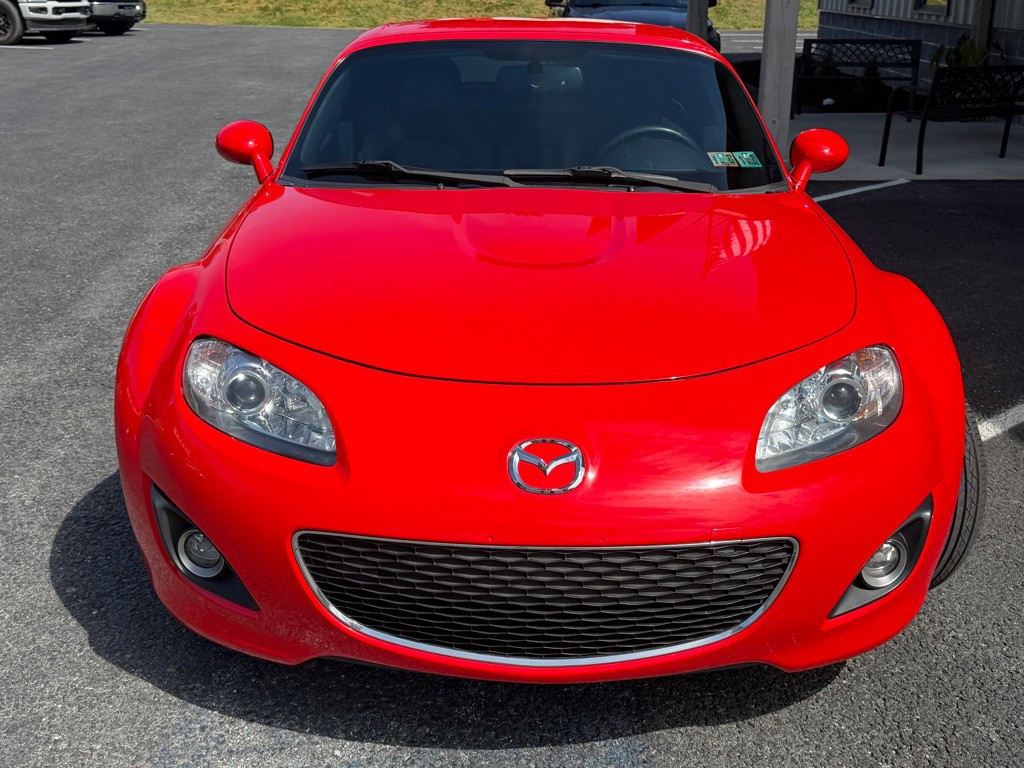 2010 Mazda MX-5 Miata Image 2