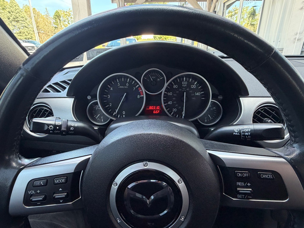 2010 Mazda MX-5 Miata Image 12