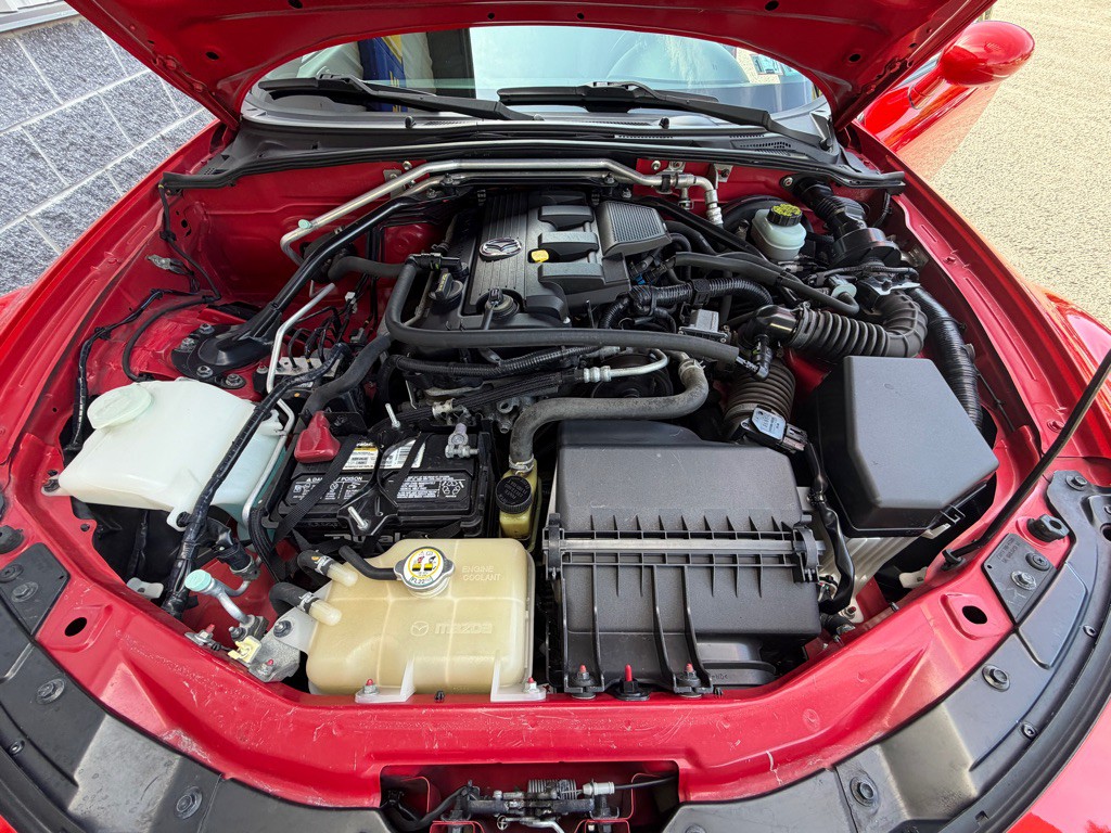 2010 Mazda MX-5 Miata Image 13