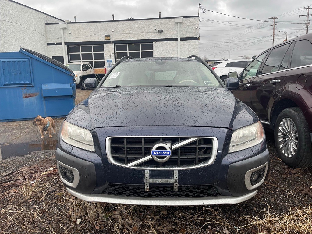 2010 Volvo XC70 Image 2