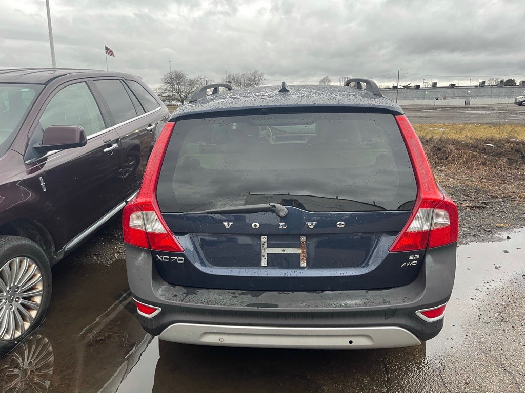 2010 Volvo XC70 Image 4