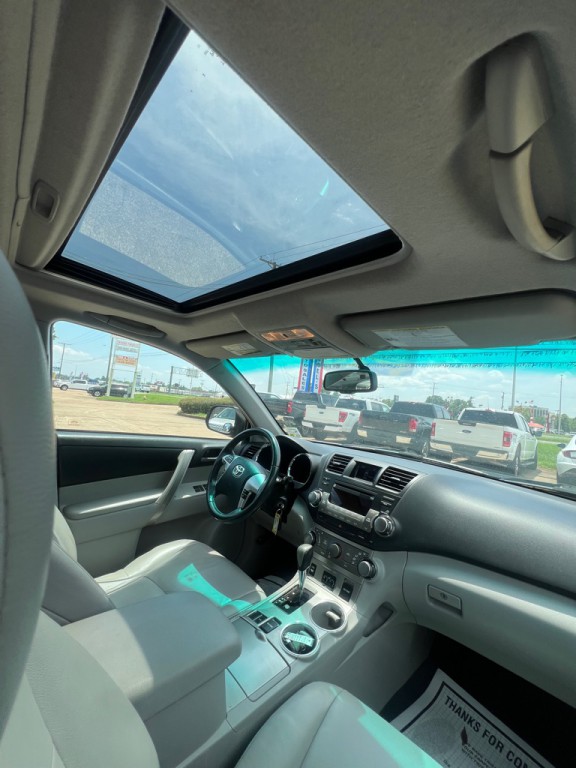 2012 Toyota Highlander Image 29