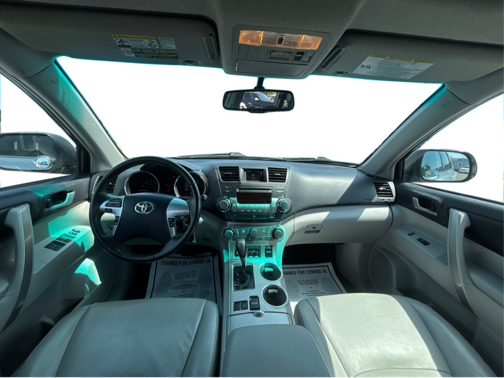 2012 Toyota Highlander Image 13