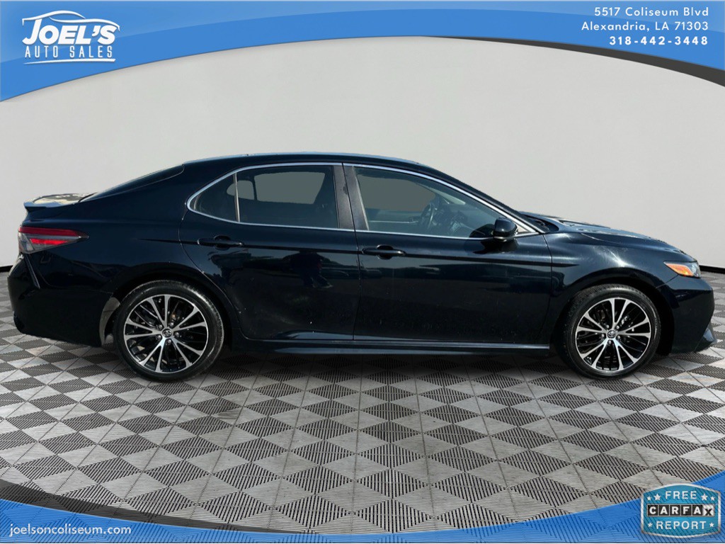 2018 Toyota Camry Image 8