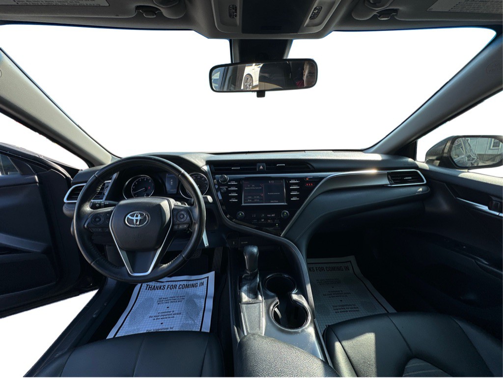 2018 Toyota Camry Image 12