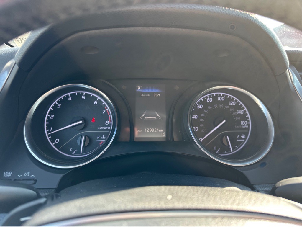 2018 Toyota Camry Image 16