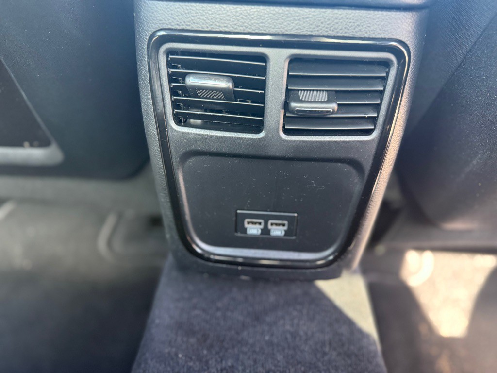 2022 Dodge Charger Image 5