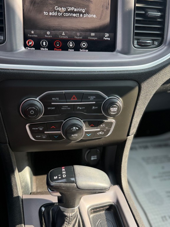 2022 Dodge Charger Image 17