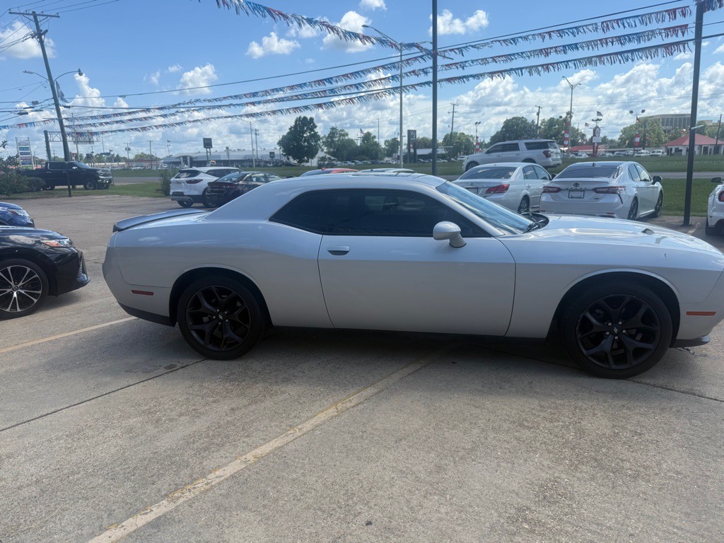 2020 Dodge Challenger Image 3