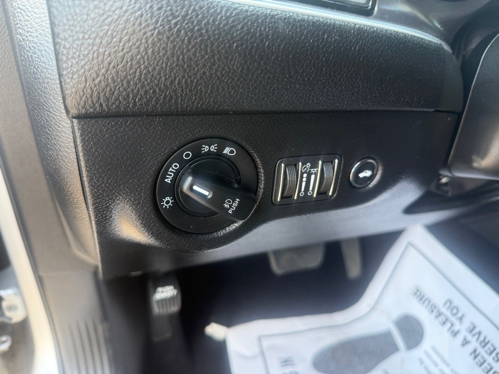 2020 Dodge Challenger Image 11