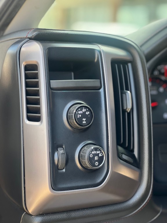 2015 GMC Sierra Image 16