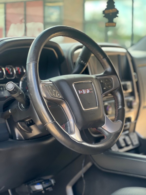 2015 GMC Sierra Image 18