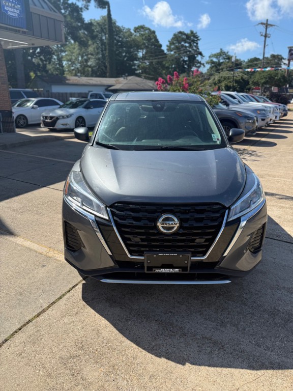 2021 Nissan Kicks Image 2