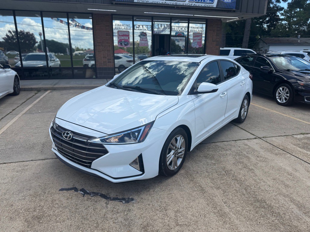 2020 Hyundai Elantra Image 2