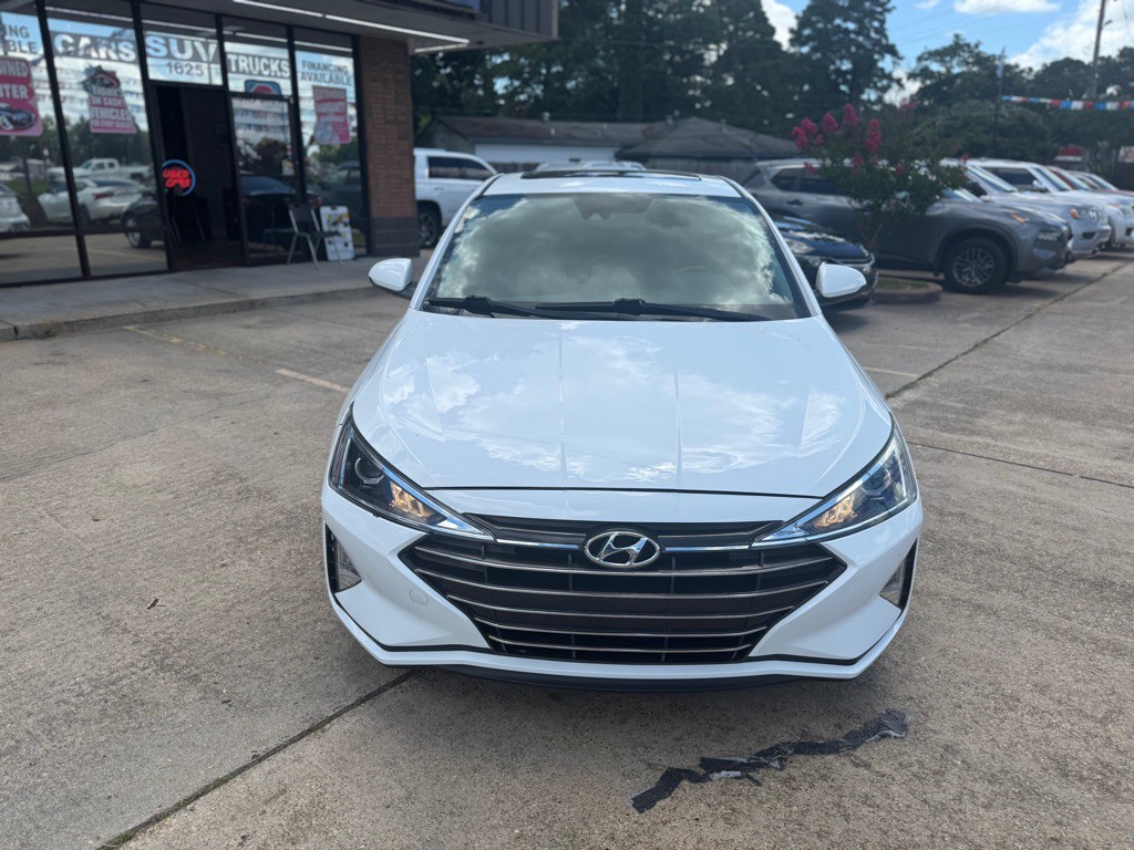 2020 Hyundai Elantra Image 4