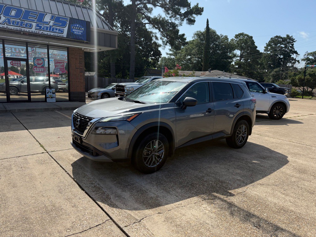 2022 Nissan Rogue Image 3