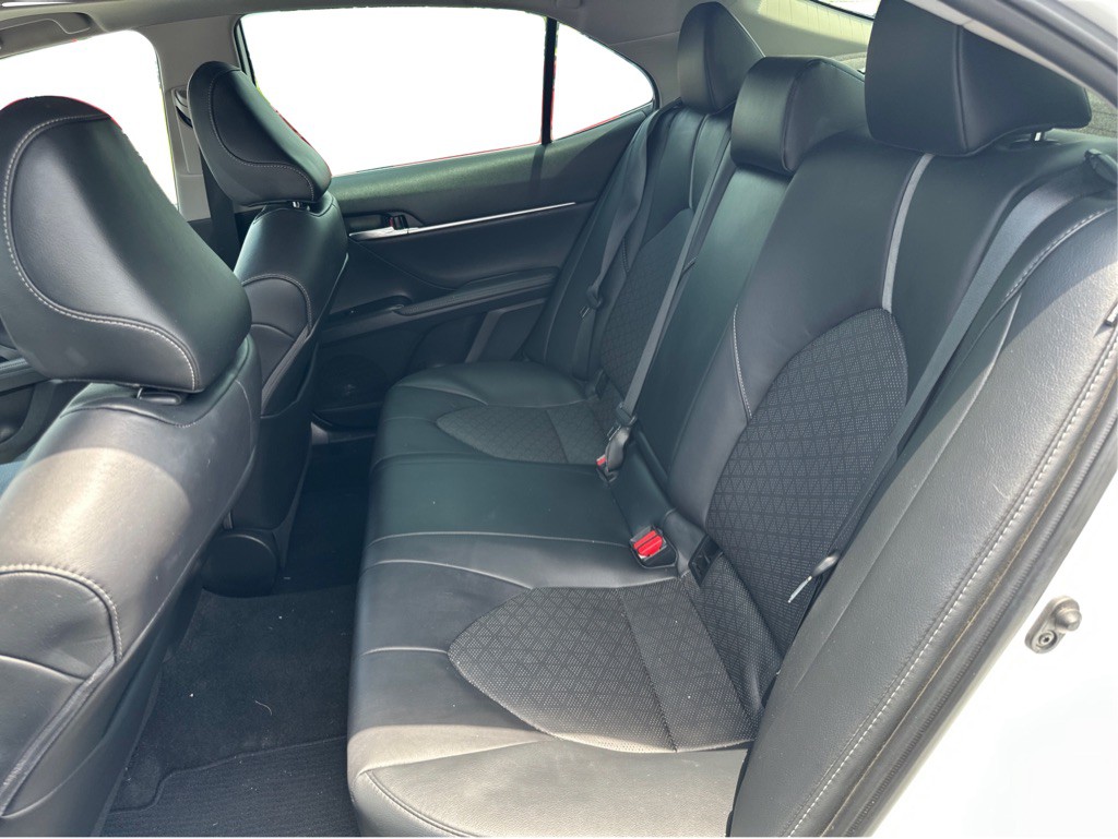 2020 Toyota Camry Image 10