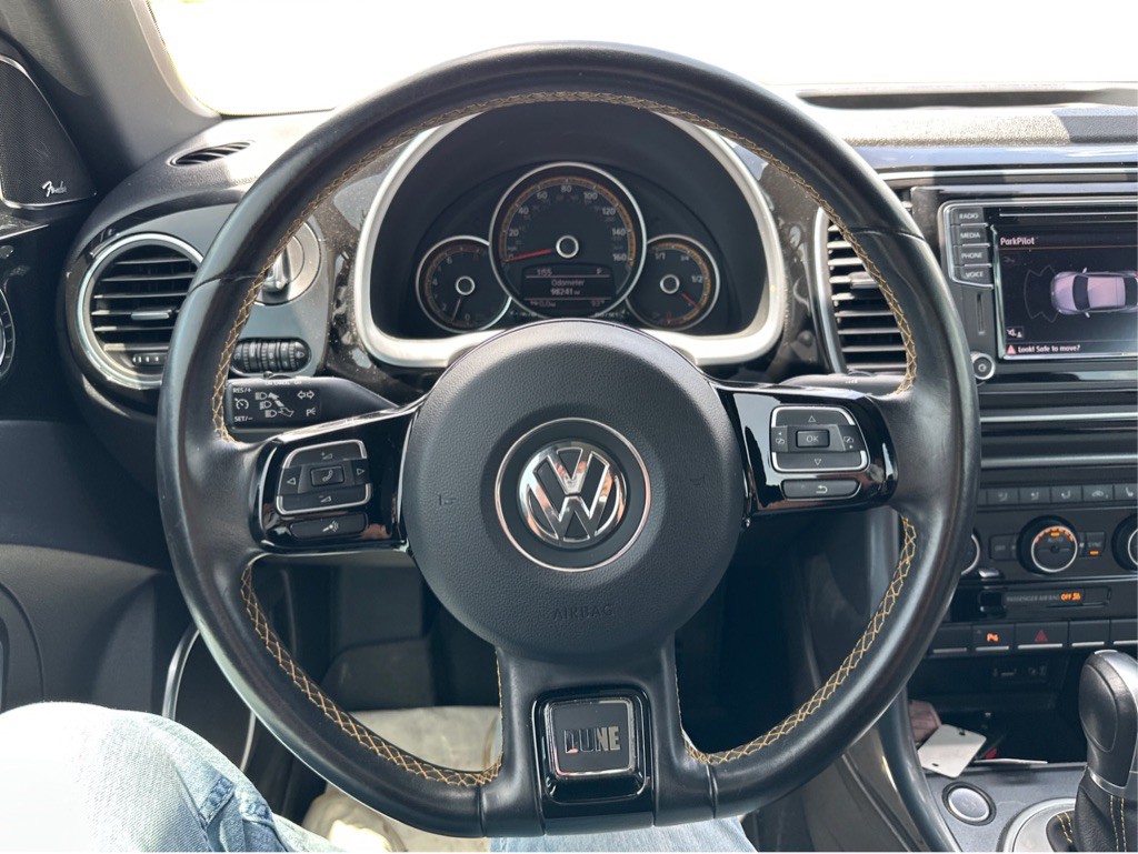 2018 Volkswagen Beetle Image 15