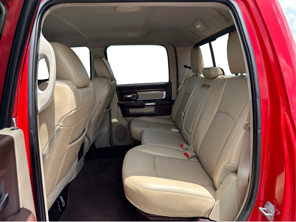 2016 RAM 2500 Image 9