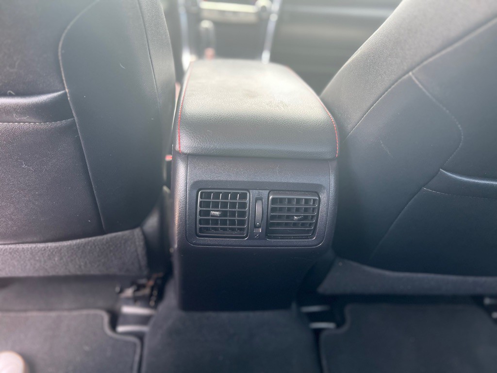 2012 Toyota Camry Image 19