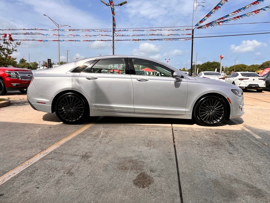 2018 Lincoln MKZ Image 3