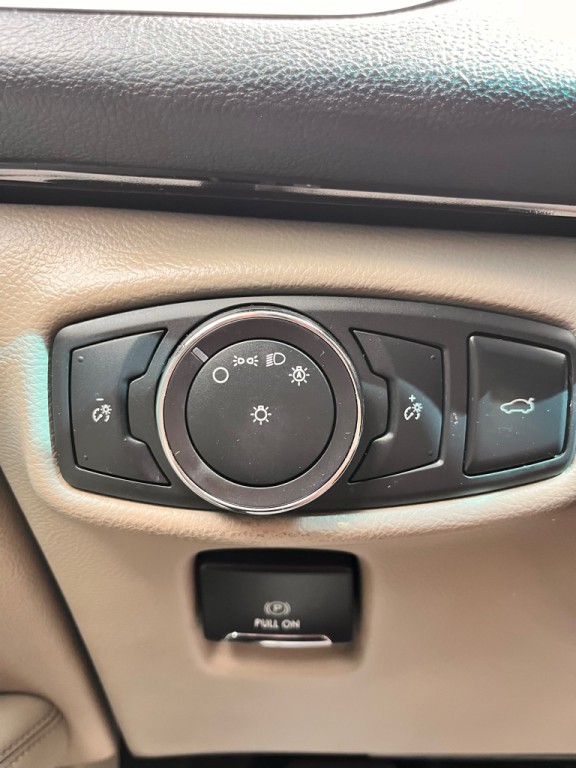 2018 Lincoln MKZ Image 8