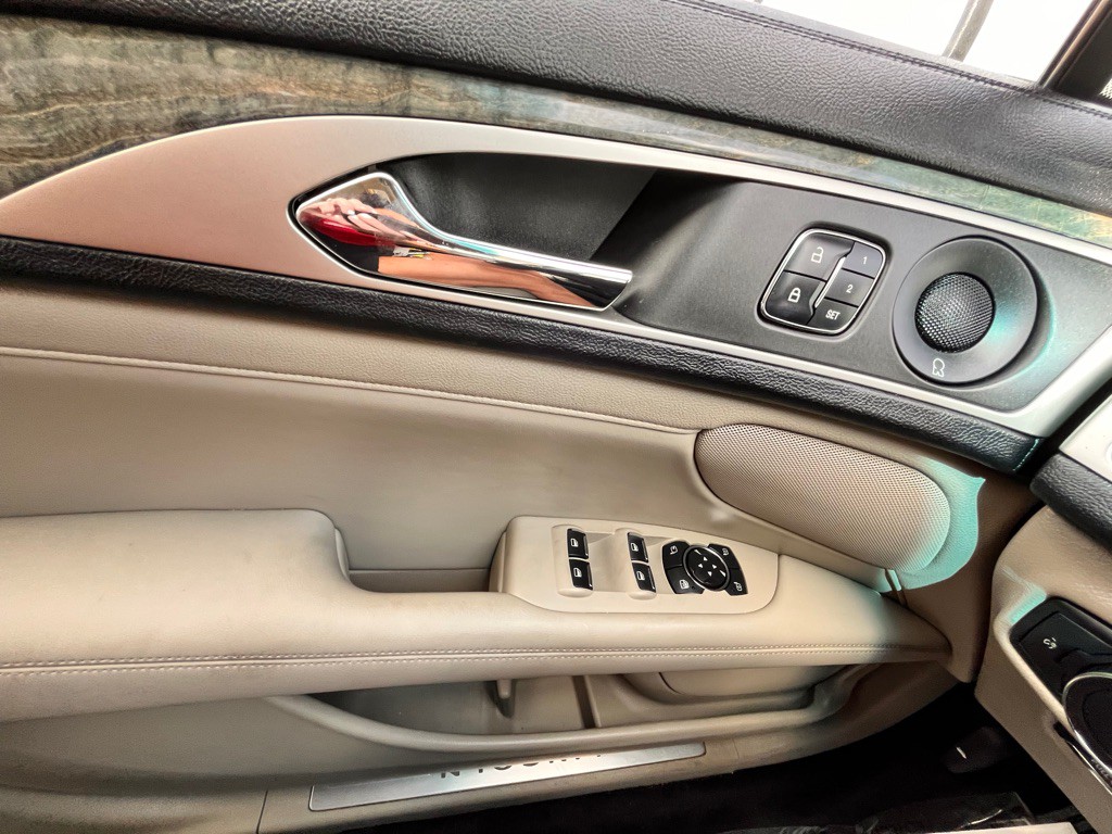 2018 Lincoln MKZ Image 10