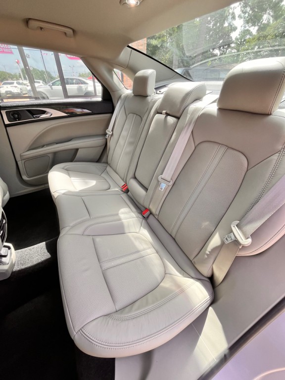 2018 Lincoln MKZ Image 13