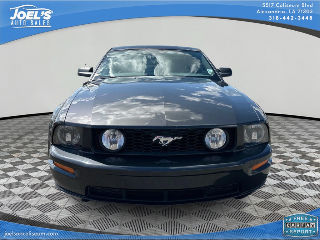 2009 Ford Mustang Image 2