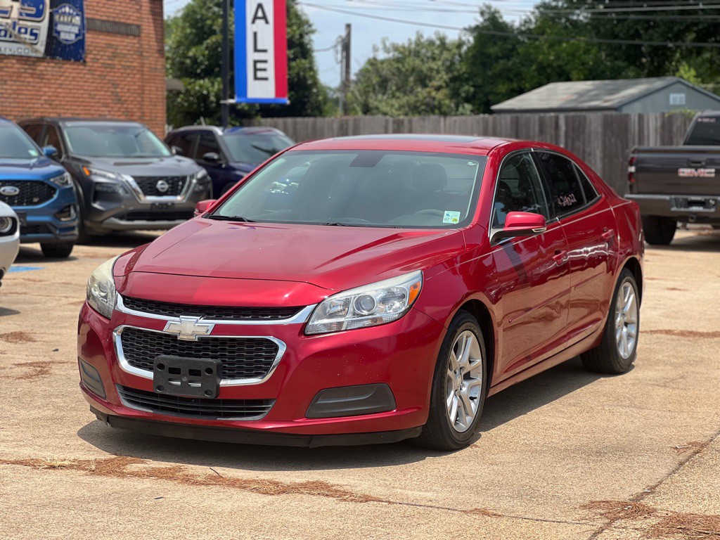 2014 Chevrolet Malibu Image 2