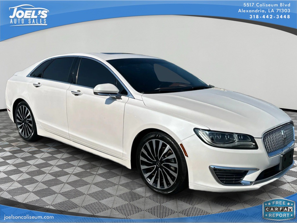 2017 Lincoln MKZ Image 1