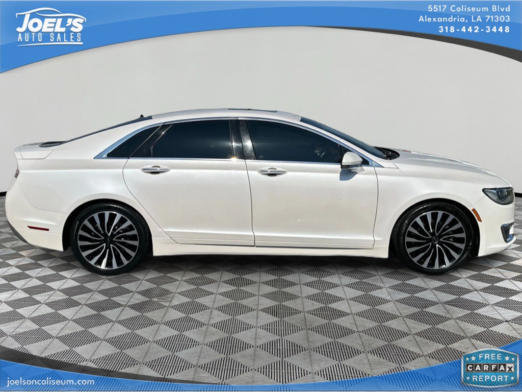 2017 Lincoln MKZ Image 8