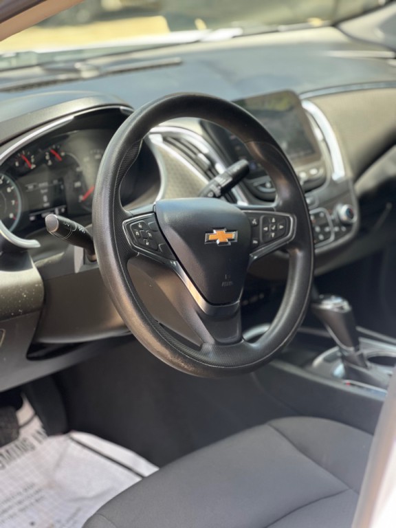 2020 Chevrolet Malibu Image 21