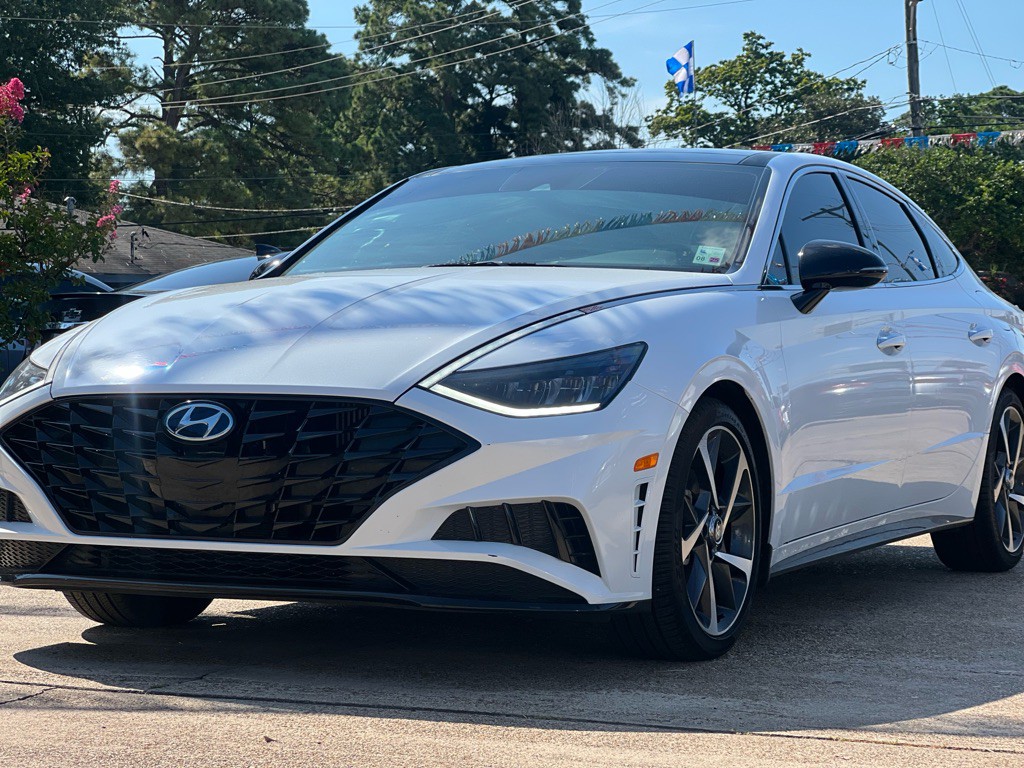 2021 Hyundai Sonata Image 2