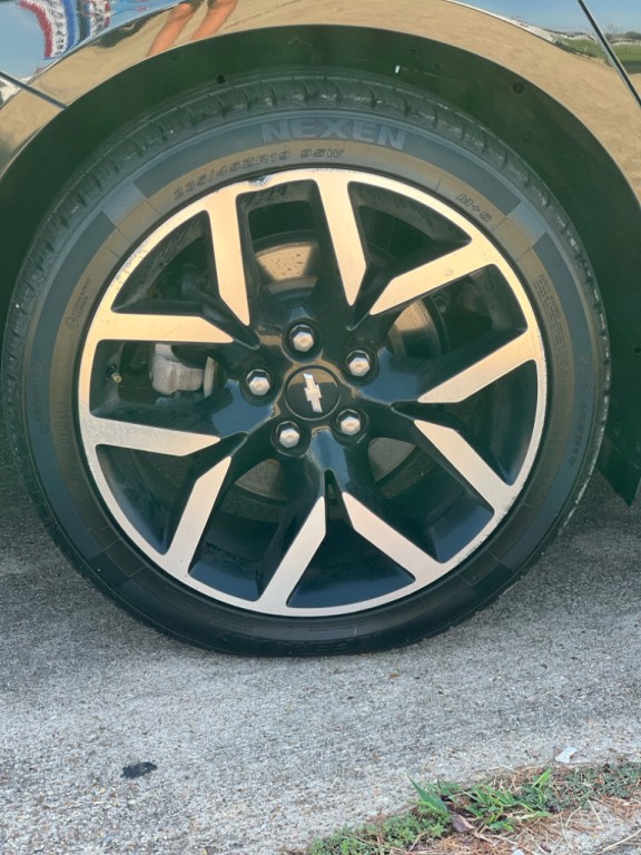 2018 Chevrolet Impala Image 2